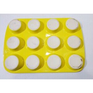 Enameled Heavy Yellow Cast Iron 12 Muffin Pan 15" X 10.5"